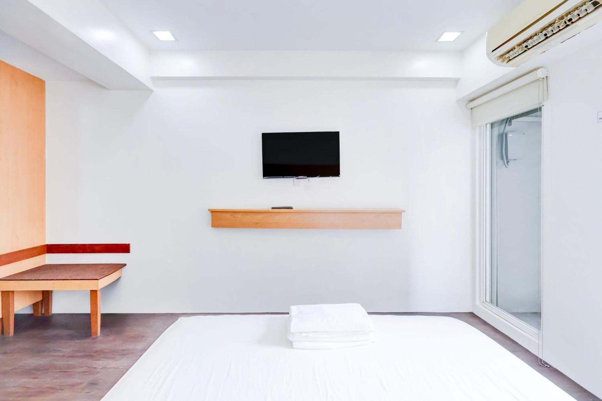 Collection O Brblock Boutique & Residences, Santa Cruz Olympia, Makati Makati City Esterno foto
