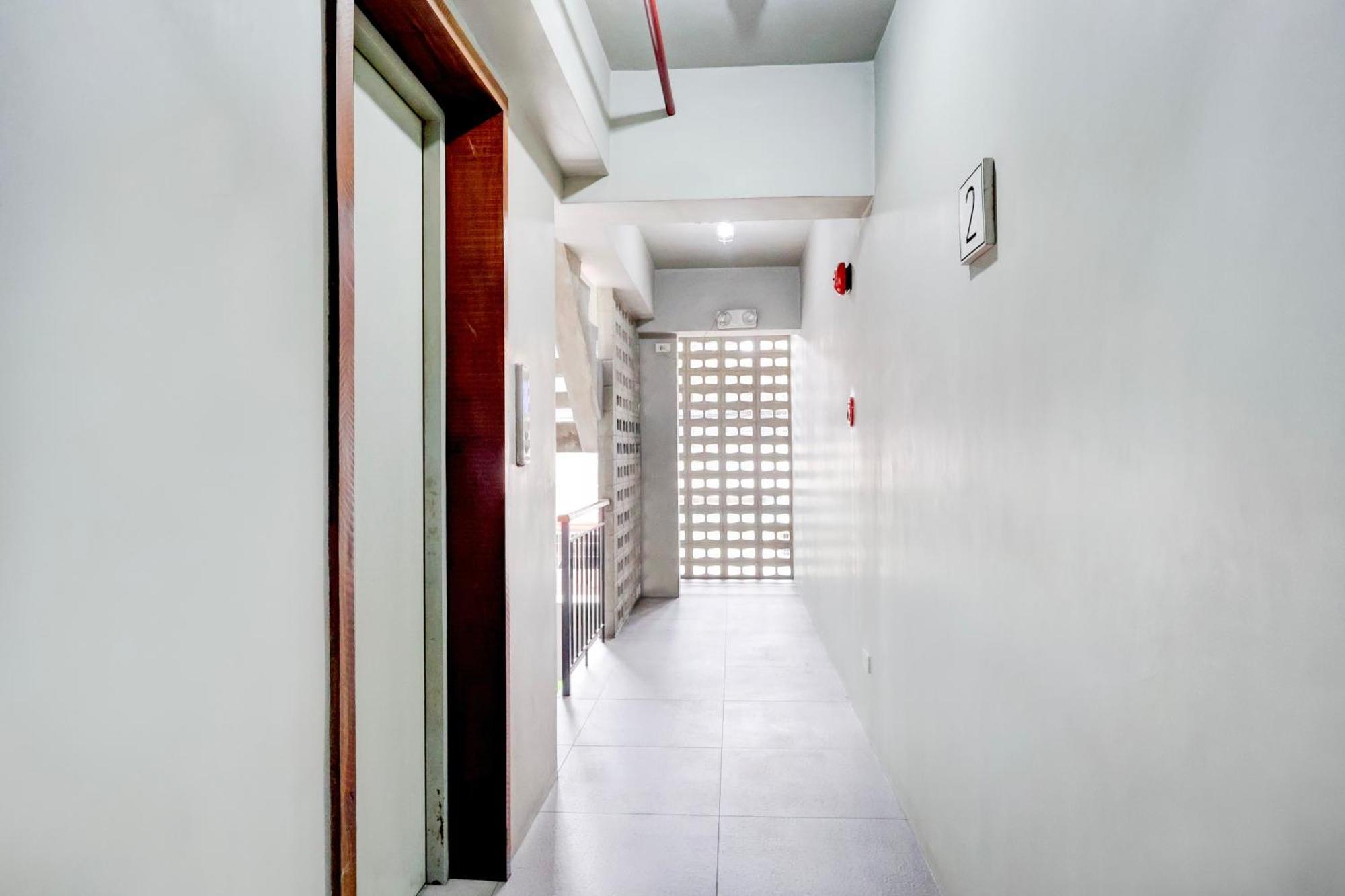 Collection O Brblock Boutique & Residences, Santa Cruz Olympia, Makati Makati City Esterno foto